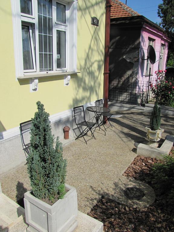 Vila Hedonija Belgrad Exterior foto