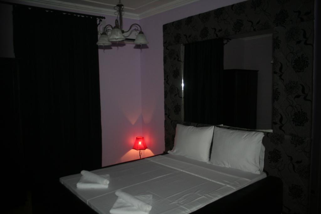 Vila Hedonija Belgrad Zimmer foto
